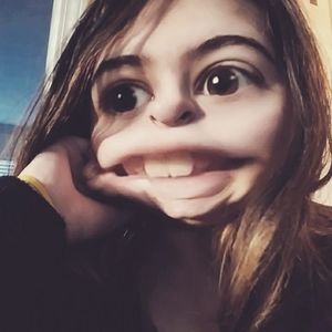 Meet your Posher, Caitlyn